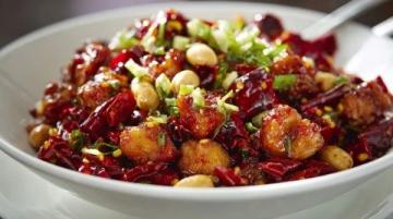經典魯菜：九轉大腸與糖醋鯉魚的絕妙風味