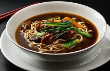 泉州必嘗美食攻略:姜母鴨、面線糊等地道小吃推薦