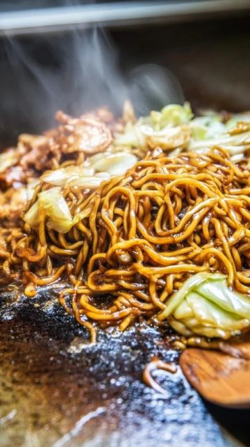 在燴面之城鄭州，這家山西刀削面館讓無數食客慕名而來