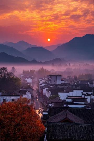 跟著大明星游四川西有都江堰，東有五鳳溪！這個古鎮火了！湖南衛視天天向上都來打