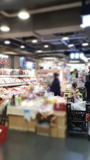 紹興外賣小哥閑暇時商場內彈鋼琴技藝精湛獲贊
