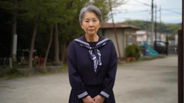七十歲的女人還能走T臺,農村婦女逆勢成功,桃子姐如何成為家中的收入主力?