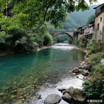 探索四川之春——五一假期美食與景點的雙重盛宴：鐘水餃、三大炮、龍抄手，還有青城山、都江堰的自然魅力等你來體驗！
