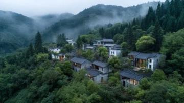 貴陽四絕：黔靈山生態仙境游、青巖古鎮古韻探秘、甲秀樓夜色璀璨、民生路美食天堂