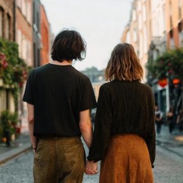 如何讓男友時刻牽掛?36個撒嬌話術讓他瘋狂想念你