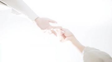 不離不棄:丈夫陪伴妻子戰勝紅斑狼瘡挑戰