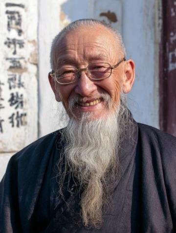 三十而立學傳統,尊長盡孝正當時