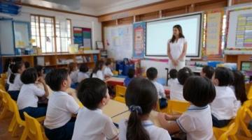 韓城交警進幼兒園：五一前帶萌娃學交通安全知識