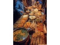 不出國也能體驗(yàn)異域風(fēng)情，西雙版納夜市帶你游六國美食圈