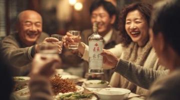 家人們，大年初五在揚州迎財神，我們一家十多口人在揚子江中路的湘悅船家菜聚了個餐