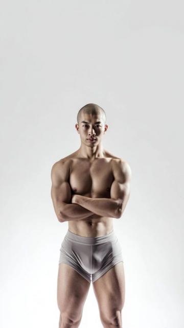 揭秘!腹肌達(dá)人曝肥娟隱藏技能,曾是縫紉高手令人驚訝