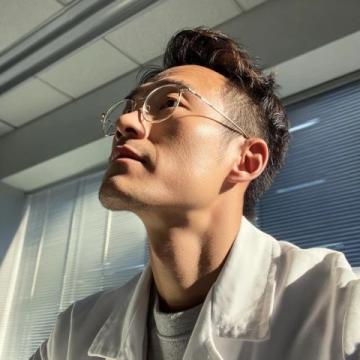 張曉磊發了一條爆款文章，標題引發無數人熱議這個醫生火了！