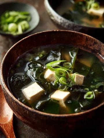 細水長流：家常白菜豆腐三鮮湯，老少咸宜的清補佳肴！