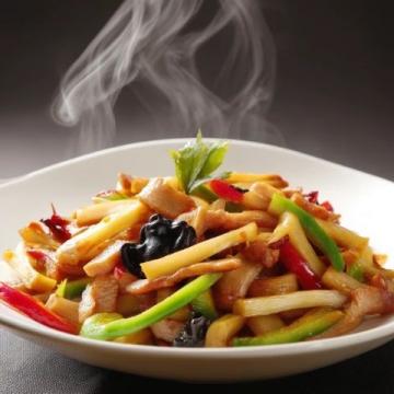 爆款標題芹菜炒牛肉，一道鮮香四溢的健康佳肴