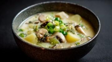 白菜豆腐三鮮湯：簡單營養，全家適宜的養生佳品