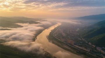 廣東省陽江市的濱海旅游線路，都集中建好、寬闊、美觀地分布在三處地方！