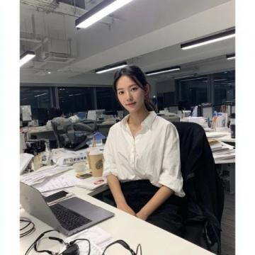 我以前在江門(mén)上班的時(shí)候,公司在中遠(yuǎn)大廈,有時(shí)候聯(lián)系的客戶(hù)在地球的那一邊