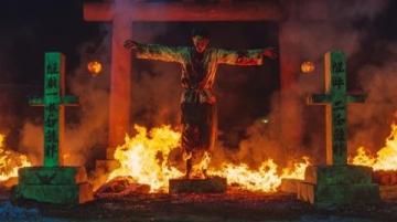 民族之夜是一個集世界演藝、數字光影、非遺彩燈、民族廟會、美食美酒于一體的沉浸式演