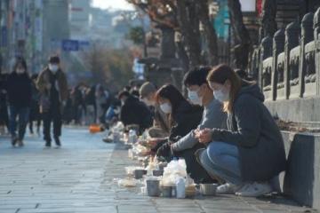 韓式石鍋拌飯震驚中餐界:這道料理讓人愛(ài)不釋手