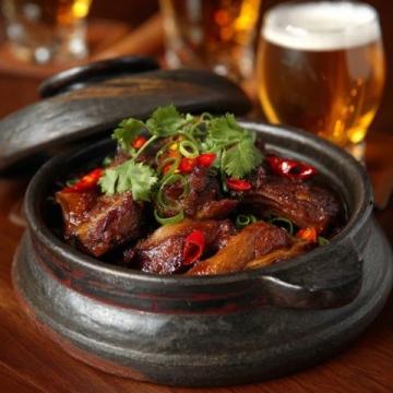一塊豬肉如何成就中華美食傳奇？千年不衰的東坡肉