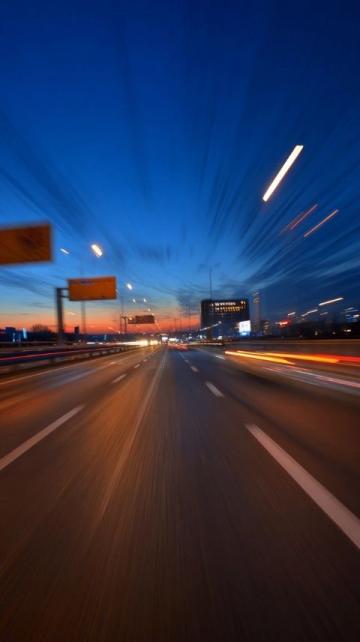 掌握美國高速公路繳費指南:避免收費路段、了解電子繳費系統及其使用方法