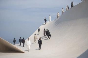 騎過山海十八彎，這群少年的畢業禮刷屏了