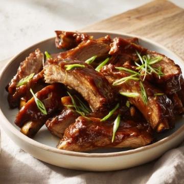 經(jīng)典可樂(lè)雞翅食譜：甜咸交織，嫩滑入味，新手也能輕松做成功