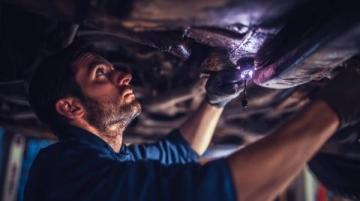 汽車保養與駕駛技巧:提升體驗與延長使用壽命的實用指南