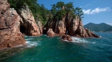 平山清風峽,人少景美,沒有過多雕飾的原生態山谷。因地勢生態原因,空氣十分清新