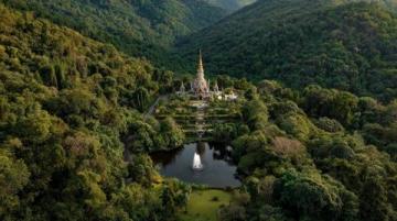 西雙版納深度游全攻略：秘境美景、美食地圖與當(dāng)?shù)赝娣ń颐? width=