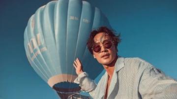 抖音上空降的宋承憲：一頓飯吃盡全球文化狂歡