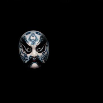 京劇獨特技藝“鉆鍋”揭秘：如何妙手回春解燃眉之急？
