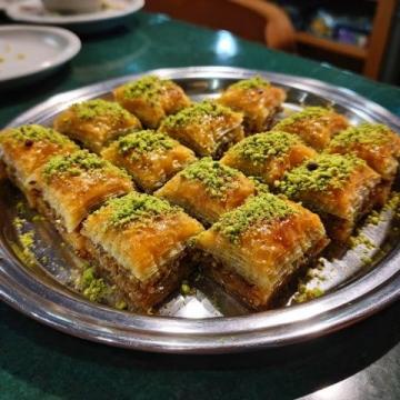 宇兒雞：巷弄中的美食傳奇，一啖難忘的酥脆滋味