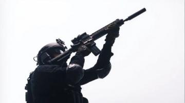 浙江海鹽:全副武裝特警送外賣,女子收到訂單驚呆了!
