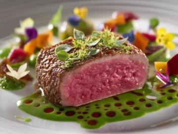 經典金牌醬豬尾、風味手撕牛肉與冰梅老醋花生