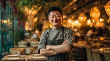 張姐的丈夫李哥鐵了心要投身餐飲行業(yè)，在市中心商業(yè)街盤下一家店面