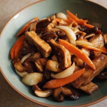 龍巖日料自助，炒雞好吃|||這家日料是我目前為止覺得價格合適，品質還不錯的一家