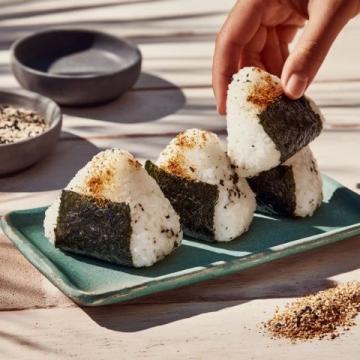 探索家鄉(xiāng)美味：三大著名特色小吃大揭秘