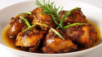 一塊豬肉如何成就中華美食傳奇？千年不衰的東坡肉