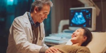 深入理解：超聲科醫生——醫療領域的無名英雄與專業價值探析
