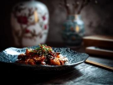 大家好，教給大家分享一個(gè)做葛粉紅燒肉的做法,我的視頻有點(diǎn)長