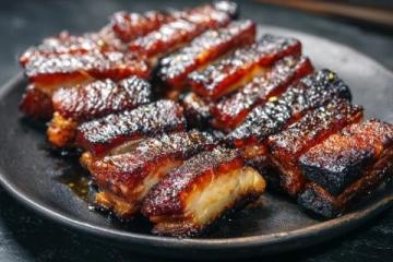 用冰糖還是白糖？紅燒肉的甜蜜選擇