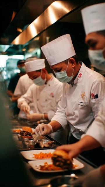 全球味蕾核爆！成都美食宇宙開啟降維打擊米其林集體破防