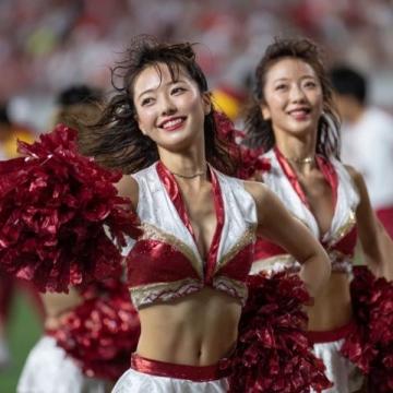淮安球迷為足球瘋狂：一群神仙般的啦啦隊員和他們對足球的熱愛