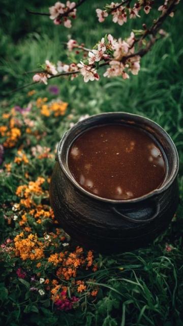 以下是關(guān)于西寧美食釀皮的介紹