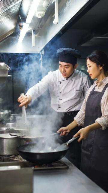 五星酒店后廚偷師!主廚說(shuō)這是他月薪3萬(wàn)的秘訣,家庭版做法超簡(jiǎn)單