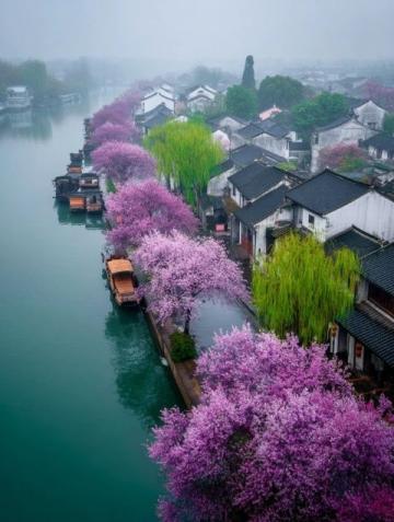 以下是一份湖州市的旅游攻略,你可以根據自己的時間和興趣進行調整