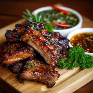 佛山人氣餐廳“豬頭丙”:年銷3萬+燒排骨,國慶必打卡美食地標(biāo)!