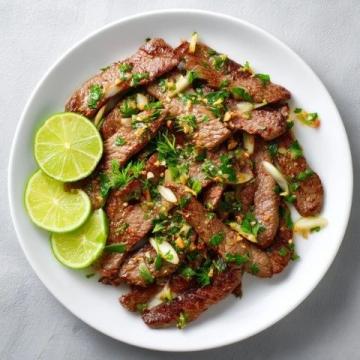 春夏必備!菠蘿拌牛肉食譜:酸甜鮮香,簡單易做營養滿分