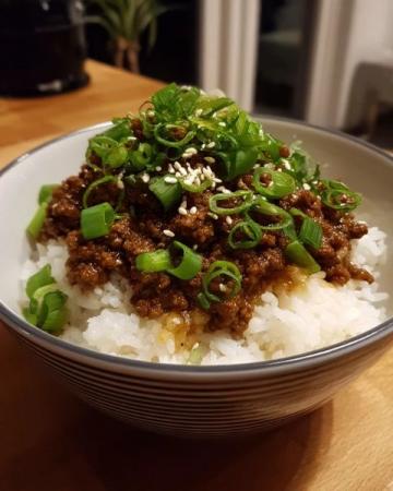 10分鐘速成！洋蔥炒肉家常快手菜，鮮香開胃又下飯